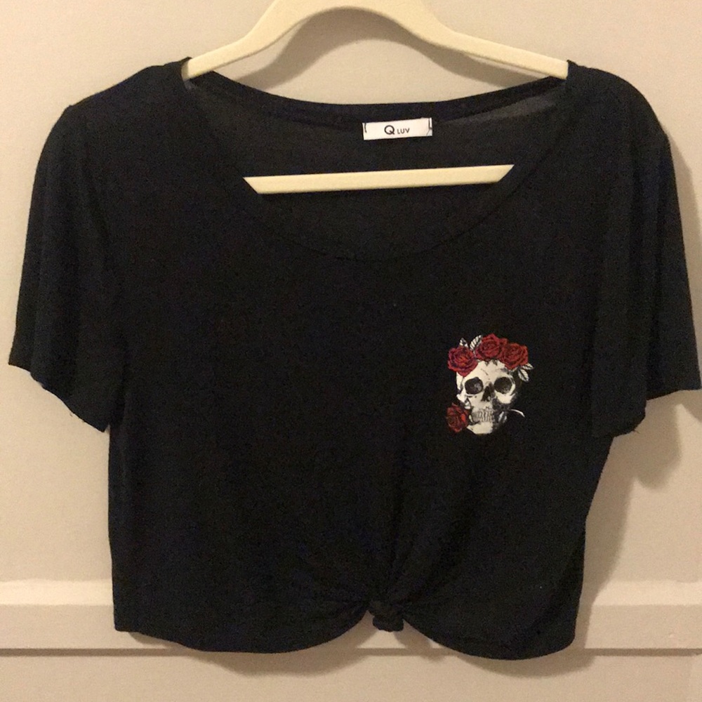 Skull/rose crop top!